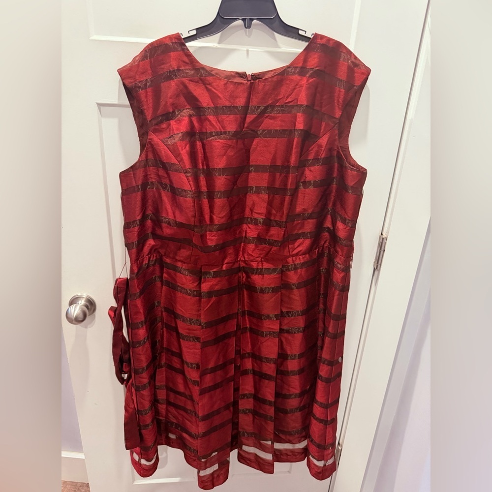 Leslie Fay Red Striped Dress 22W Plus Sleeveless Pleated Waist Occasion Party